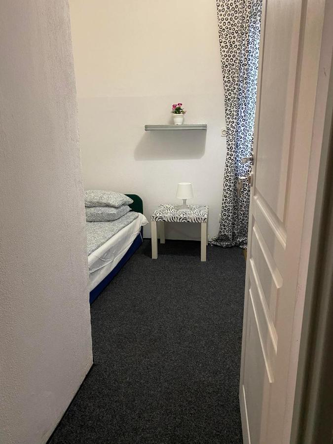 Charmed Homestay - Zaczarowany Varsavia Esterno foto