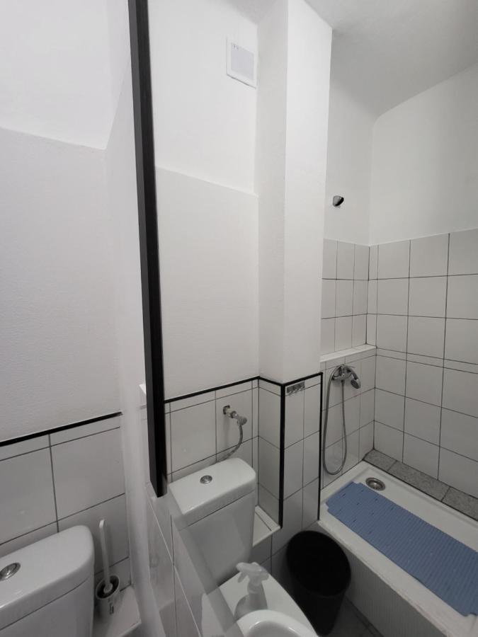 Charmed Homestay - Zaczarowany Varsavia Esterno foto