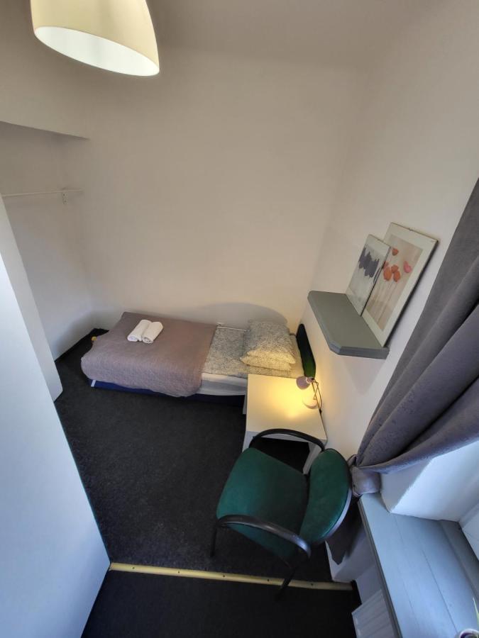 Charmed Homestay - Zaczarowany Varsavia Esterno foto