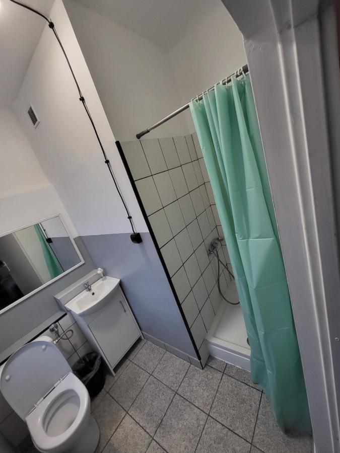 Charmed Homestay - Zaczarowany Varsavia Esterno foto