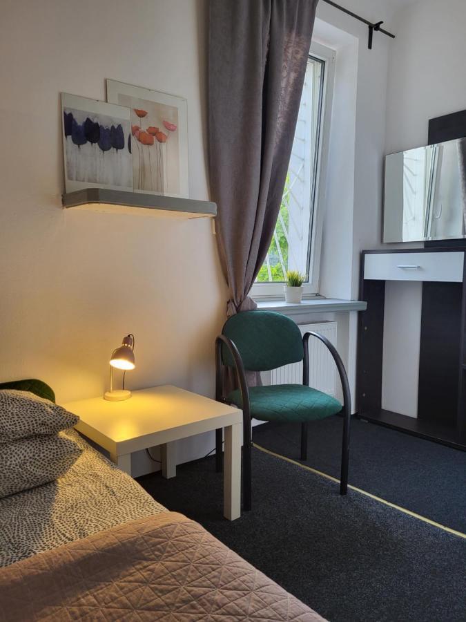 Charmed Homestay - Zaczarowany Varsavia Esterno foto