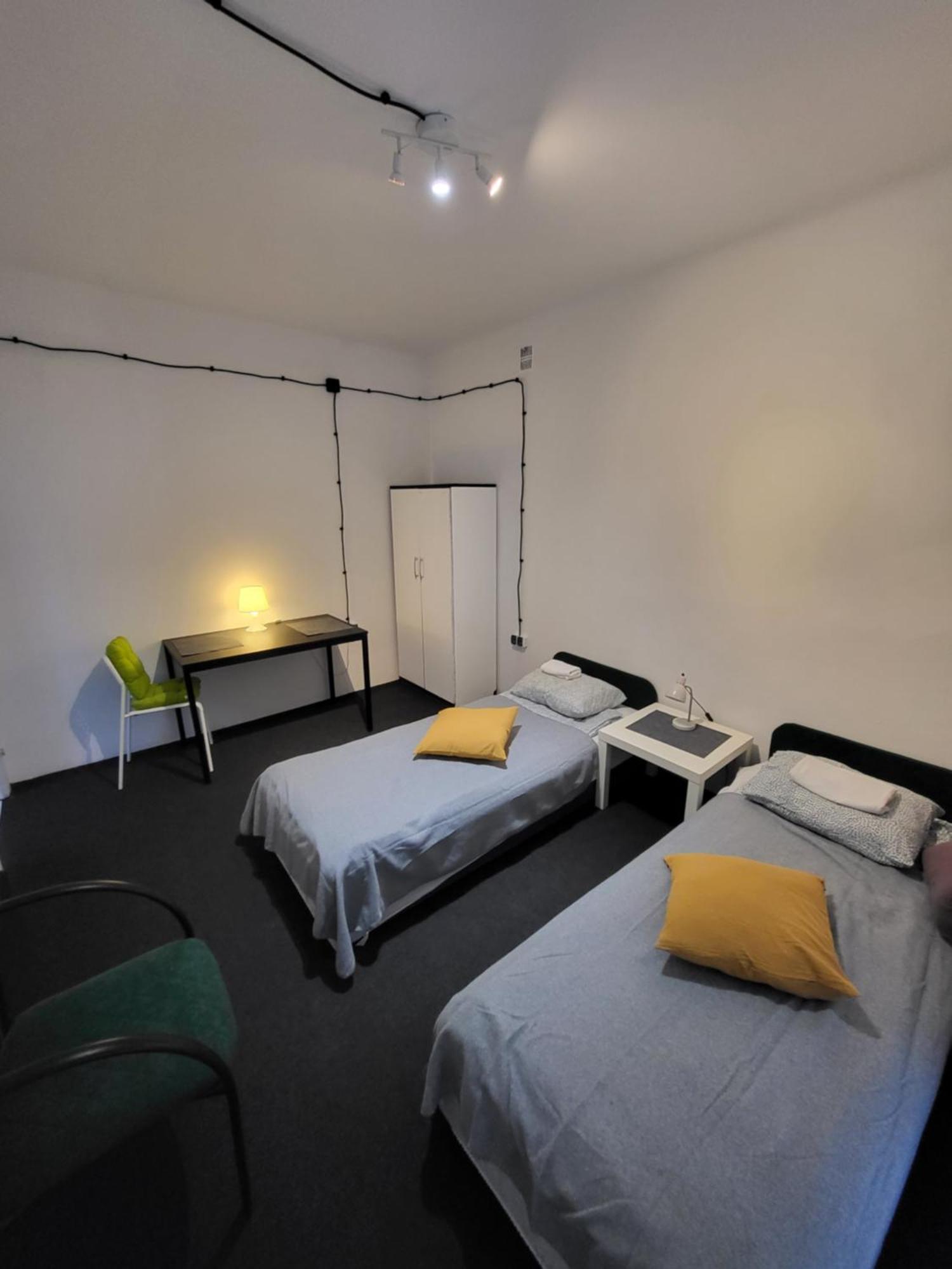 Charmed Homestay - Zaczarowany Varsavia Esterno foto