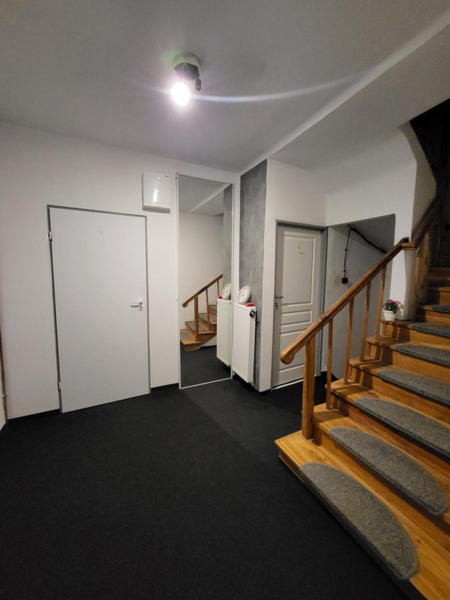 Charmed Homestay - Zaczarowany Varsavia Esterno foto